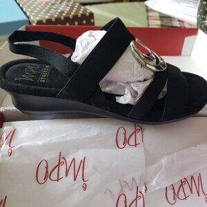 IMPO BLACK WOMENS SANDALS SIZE 8  NEW IN BOX
